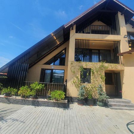 Pensiunea Relax Curtea de Argeş Zewnętrze zdjęcie